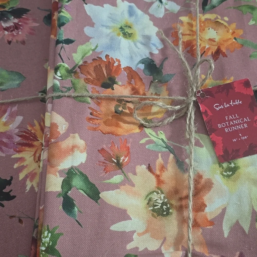 Sur La Table Fall Botanical Runner, Size 108